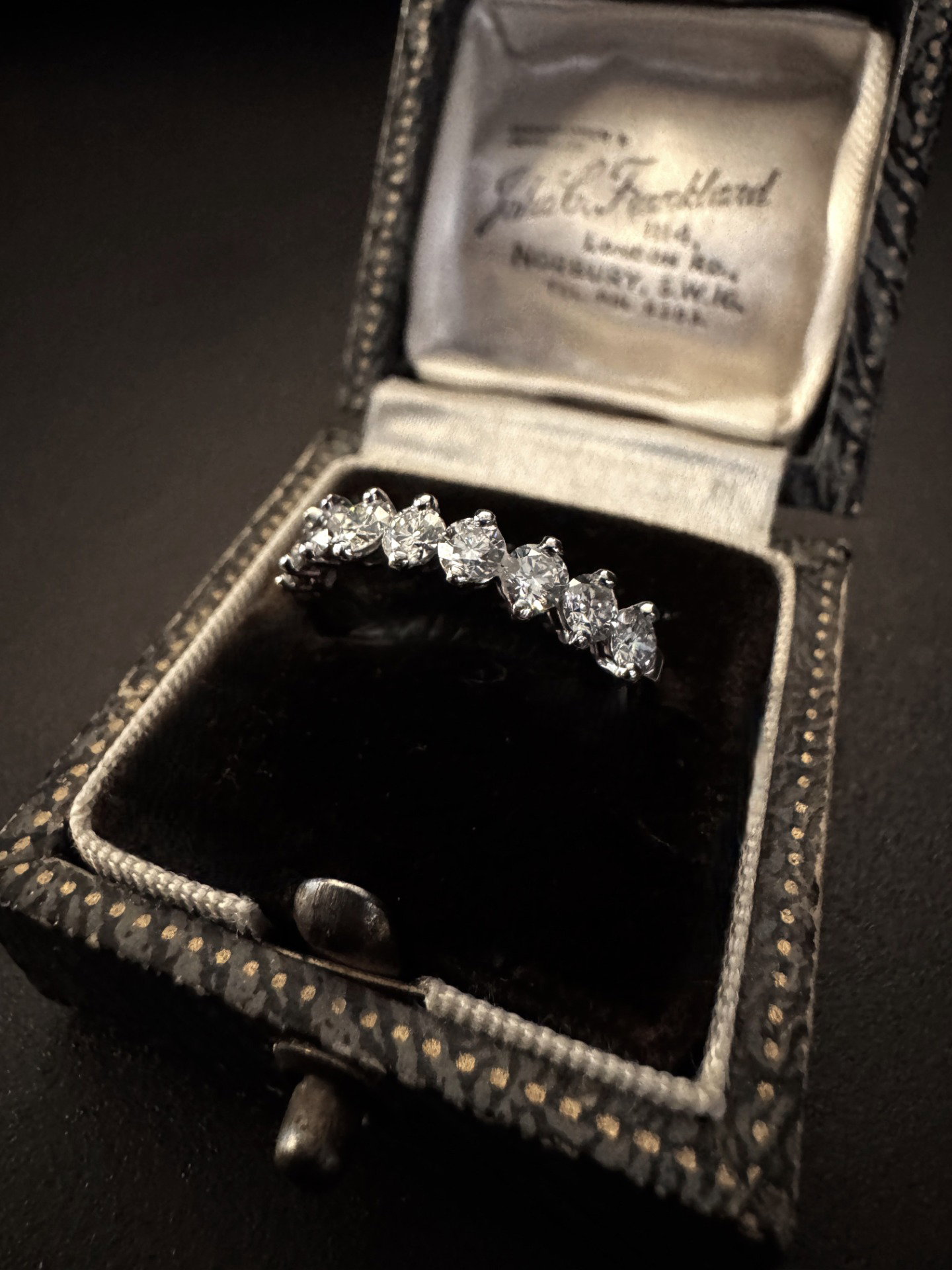 Anillo con Diamantes 1 ct. firmado TIFFANY